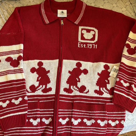 Walt Disney World Red Holiday Spirit Jersey Cardigan Sweater BNWT Large - Picture 4 of 5